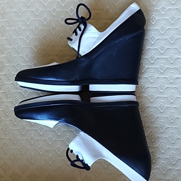 Kenneth Cole black and white leather wedge size 8.5 - Picture 5 of 9